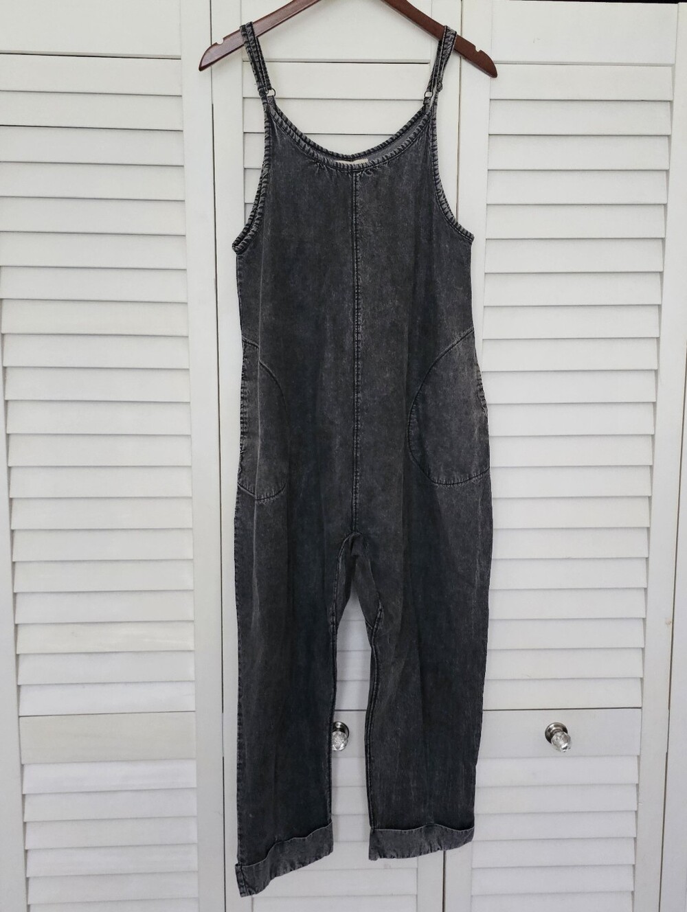 Chelsea & Violet Jumpsuit Size XS Charcoal Oversized Cuffs Adjustable Straps - Picture 2 of 13